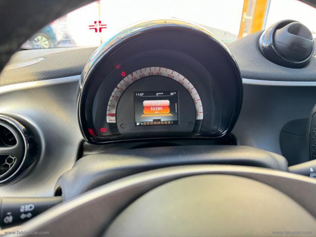 Auto - Smart fortwo 70 1.0 passion twinamic cabrio