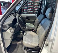 Auto - Renault kangoo 1.5 dci