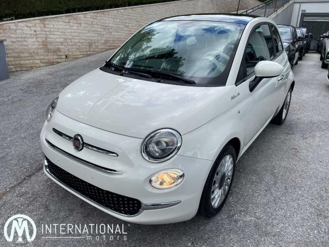 Auto - Fiat 500 1.0 hybrid dolcevita