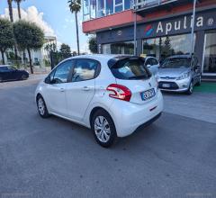 Auto - Peugeot 208 1.4 e-hdi 68 cv automatica comandi speciali disabili