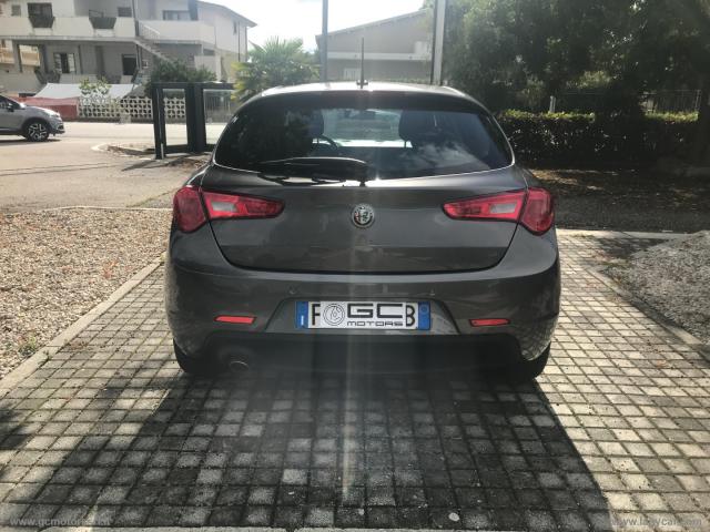 Auto - Alfa romeo giulietta 1.6 jtdm 120 cv