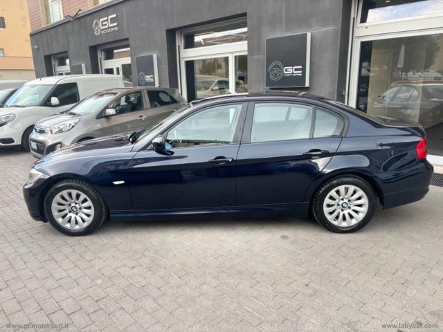 Auto - Bmw 318d attiva