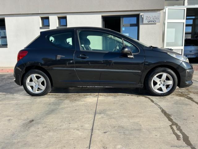 Auto - Peugeot 207 1.4 hdi 70 cv 3p. x line