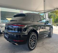 Auto - Porsche macan 2.0