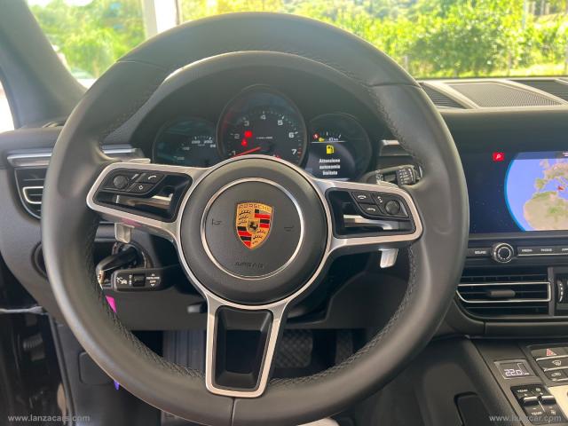 Auto - Porsche macan 2.0