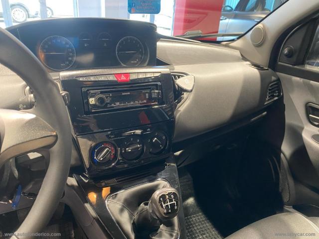 Auto - Lancia ypsilon 1.2 gpl