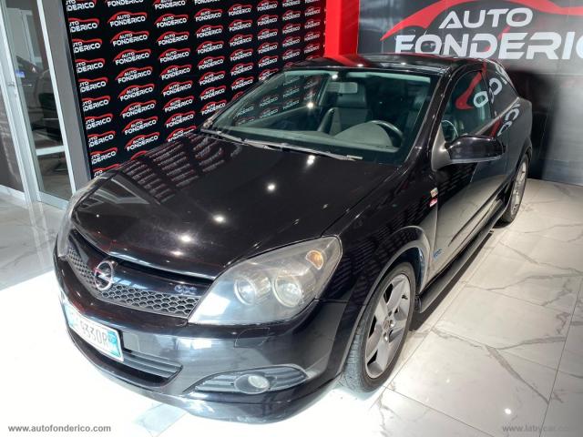 Auto - Opel astra gtc 1.9 diesel