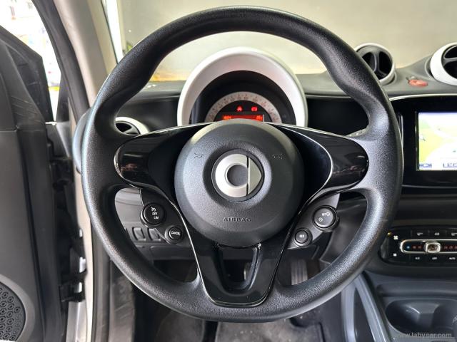 Auto - Smart fortwo 70 1.0 twinamic passion