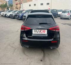 Auto - Mercedes-benz a 200 d premium