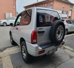 Auto - Suzuki grand vitara 1.6i 16v 3p.