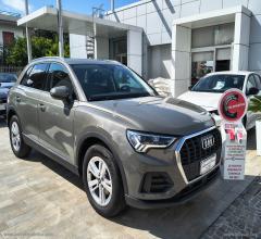 Audi q3 35 tdi s tronic business