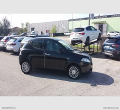 Auto - Lancia ypsilon 1.2 69 cav. gold 5 posti