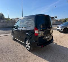 Auto - Ford tourneo courier 1.5 tdci 100 cv s&s plus