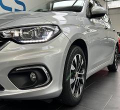 Auto - Fiat tipo 1.4 5p. mirror