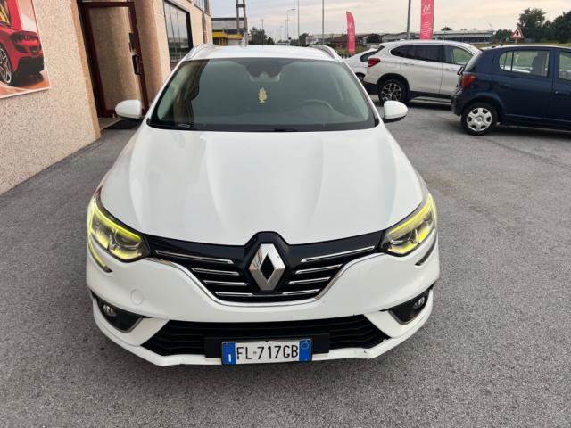 Auto - Renault mÃ©gane sporter dci 8v110cv edc ener.bose