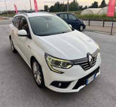 Auto - Renault mÃ©gane sporter dci 8v110cv edc ener.bose