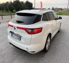 Auto - Renault mÃ©gane sporter dci 8v110cv edc ener.bose