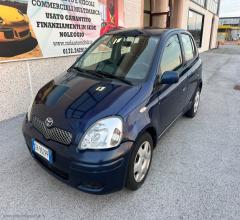 Auto - Toyota yaris 1.0 16v 5p.