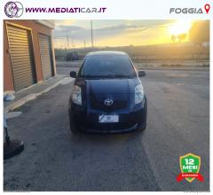 Auto - Toyota yaris 1.0 5p. sol