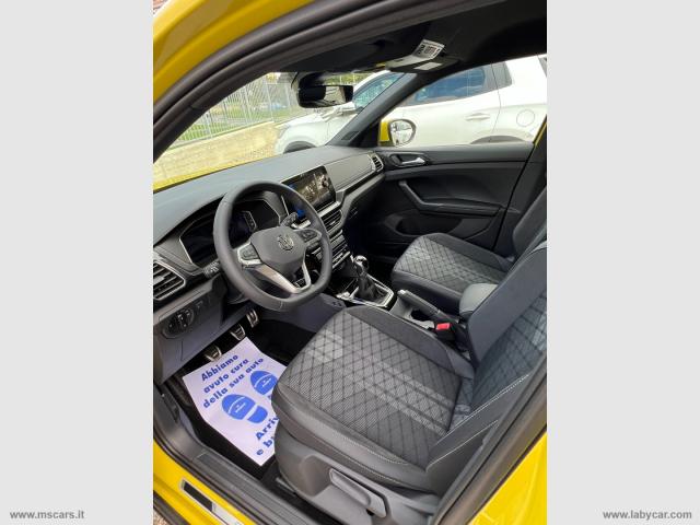 Auto - Volkswagen t-cross 1.0 tsi 115 cv r-line