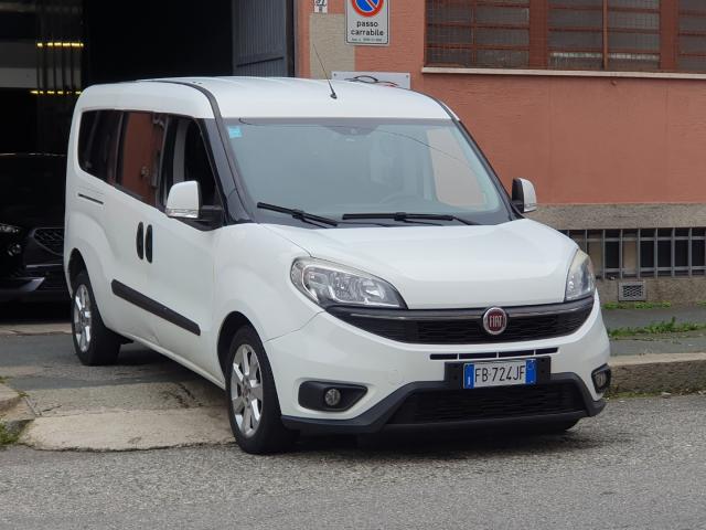 Auto - Fiat doblÃ² 1.6 mjt 120 cv lounge maxi