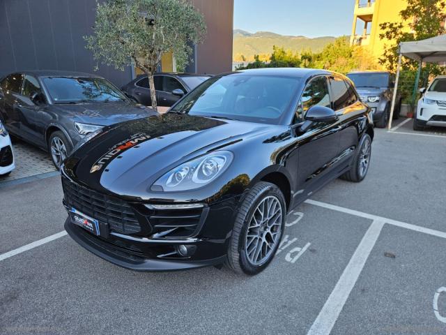 Auto - Porsche macan 2.0