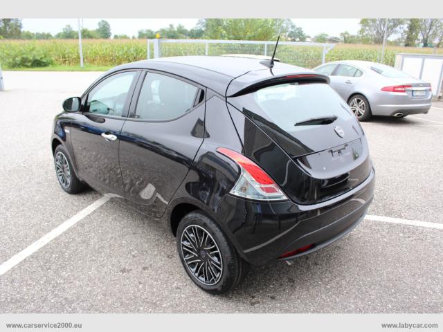 Auto - Lancia ypsilon 1.0 firefly 5p.s&s hyb. eco gold