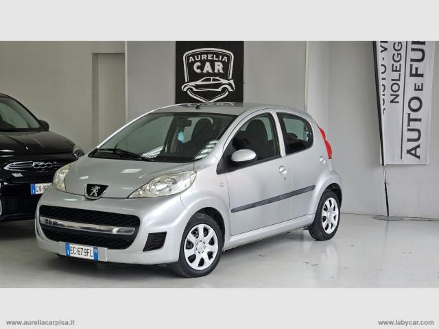 Auto - Peugeot 107 1.0 68 cv 5p. sweet years 2tronic