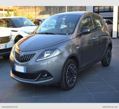 Lancia ypsilon 1.0 firefly 5p.s&s hybrid gold