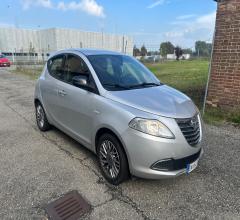 Auto - Lancia ypsilon 1.2 69 cv 5p. gpl ecochic silver