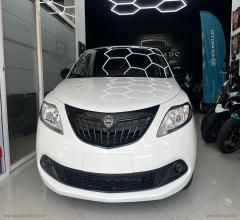 Auto - Lancia ypsilon 1.0 firefly 5ps&s hyb. eco unyca