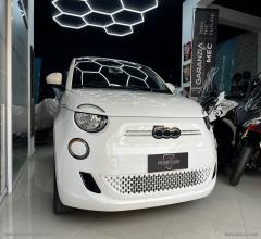 Fiat 500 la prima berlina 42 kwh