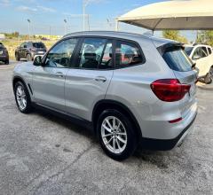 Auto - Bmw x3 sdrive18d 48v business advantage