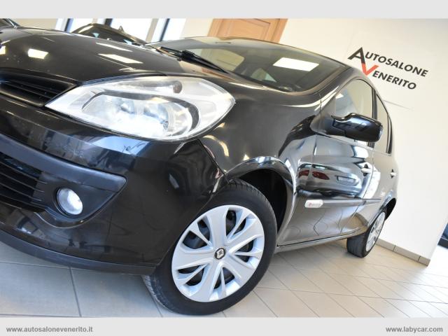 Auto - Renault clio 1.2 5p. rip curl