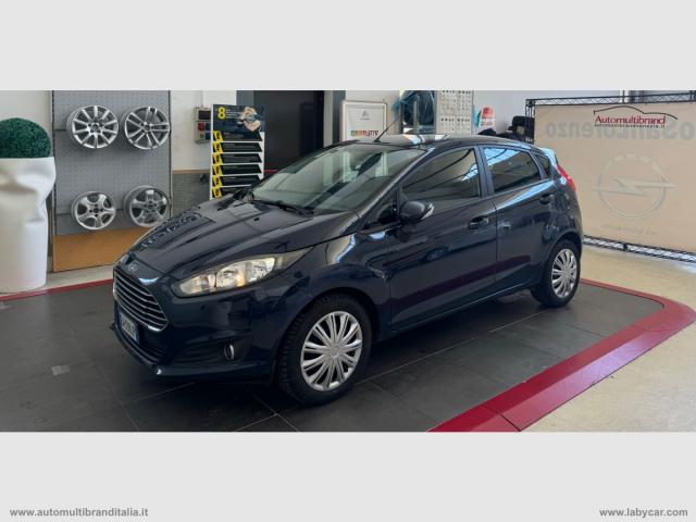 Auto - Ford fiesta 1.4 5p. bz.- gpl