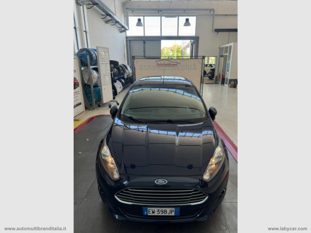 Auto - Ford fiesta 1.4 5p. bz.- gpl