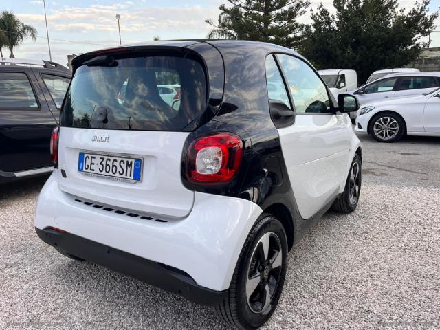 Auto - Smart fortwo eq passion