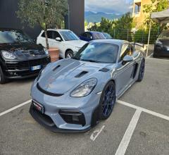 Auto - Porsche 718 cayman gt4 rs