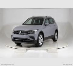 Auto - Volkswagen tiguan 1.5 tsi act life