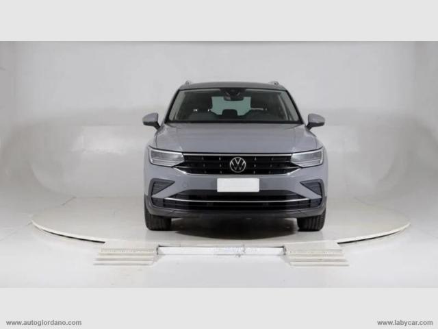 Auto - Volkswagen tiguan 1.5 tsi act life