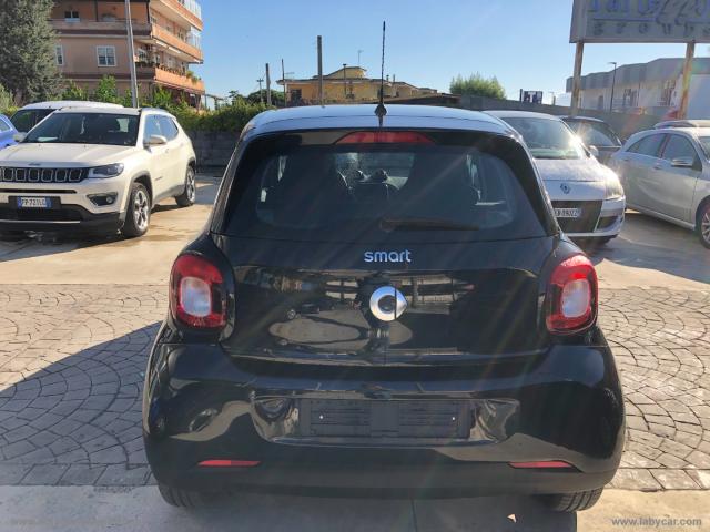 Auto - Smart forfour 70 1.0 twinamic passion