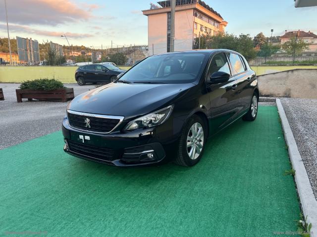 Auto - Peugeot 308 bluehdi 120 s&s business