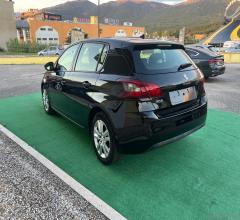 Auto - Peugeot 308 bluehdi 120 s&s business