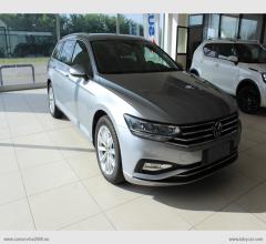 Volkswagen passat var. 2.0 tdi 122 cv evo dsg bus.