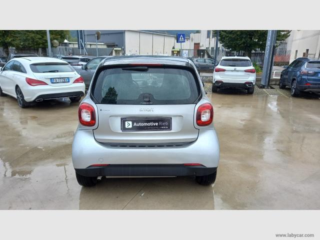 Auto - Smart fortwo 70 1.0 twinamic passion