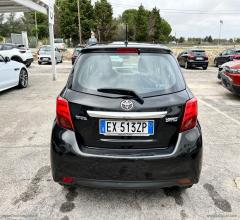 Auto - Toyota yaris 1.0 5p. active gpl