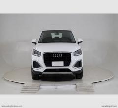 Audi q2 35 tfsi admired advanced