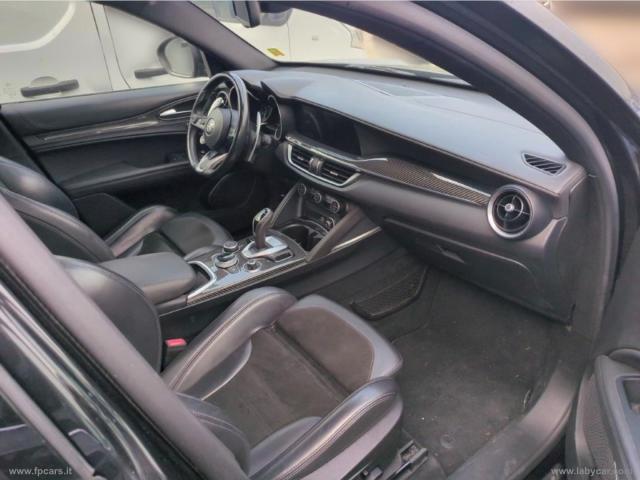 Auto - Alfa romeo stelvio 2.2 t.diesel 210 at8 q4 veloce tÃ¬