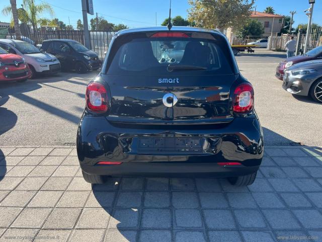 Auto - Smart forfour 70 1.0 passion