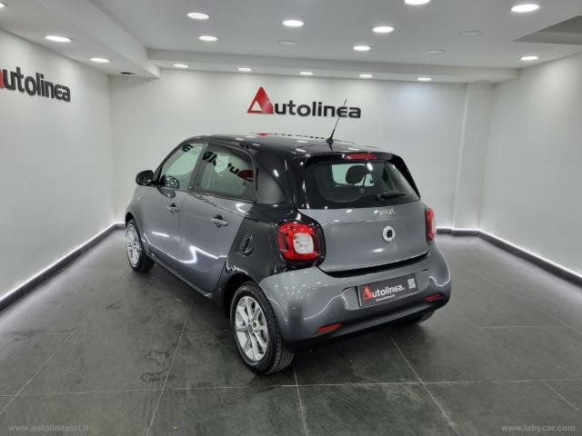 Auto - Smart forfour 70 1.0 twinamic passion